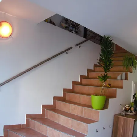 Schoene Max 4 Pers In Der Naehe Von Sassnitz Apartamento Clementelvitz